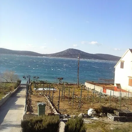 By The Sea Sepurine, Prvic - 4238 Apartment Prvic Sepurine