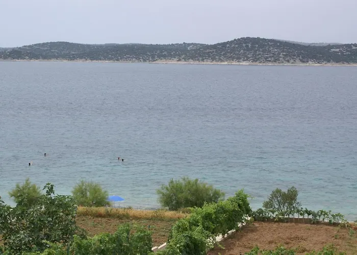 By The Sea Sepurine, Prvic - 4238 פרוויץ' שפורינה